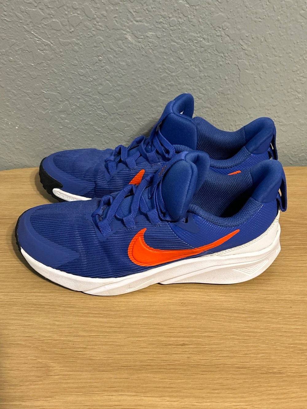 Nike Star Runner 4 GS Royal Blue Orange Athletic Running Shoes Size 3Y (DX7614-4